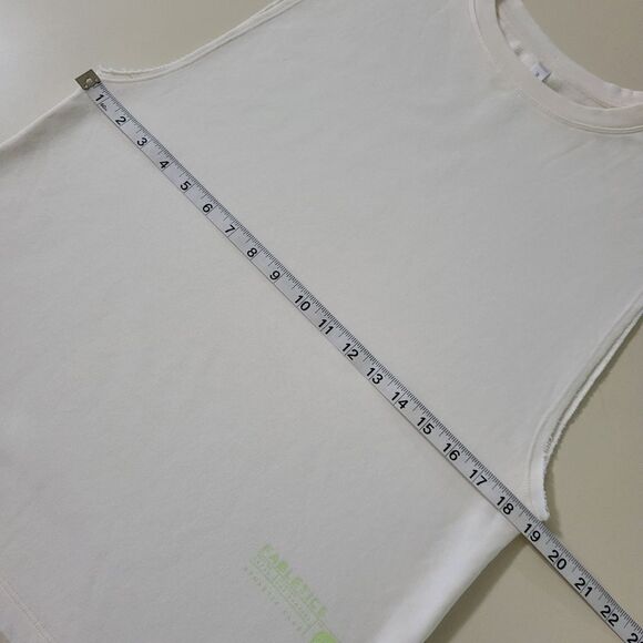 Fabletics Women's Cream Sleeveless Crewneck Pullover Terry Tank Top - Picture 4 of 14